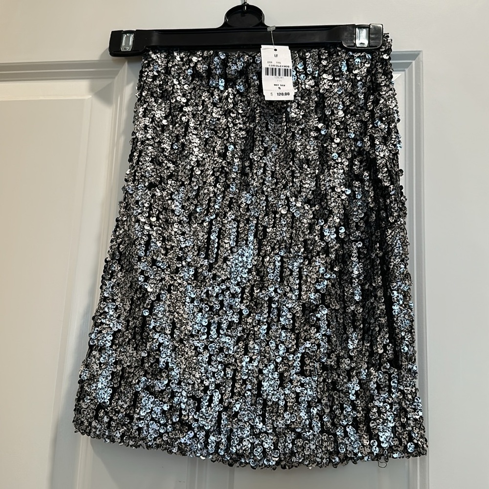 Matte Silver / Gray Sequin Mini Skirt NWT